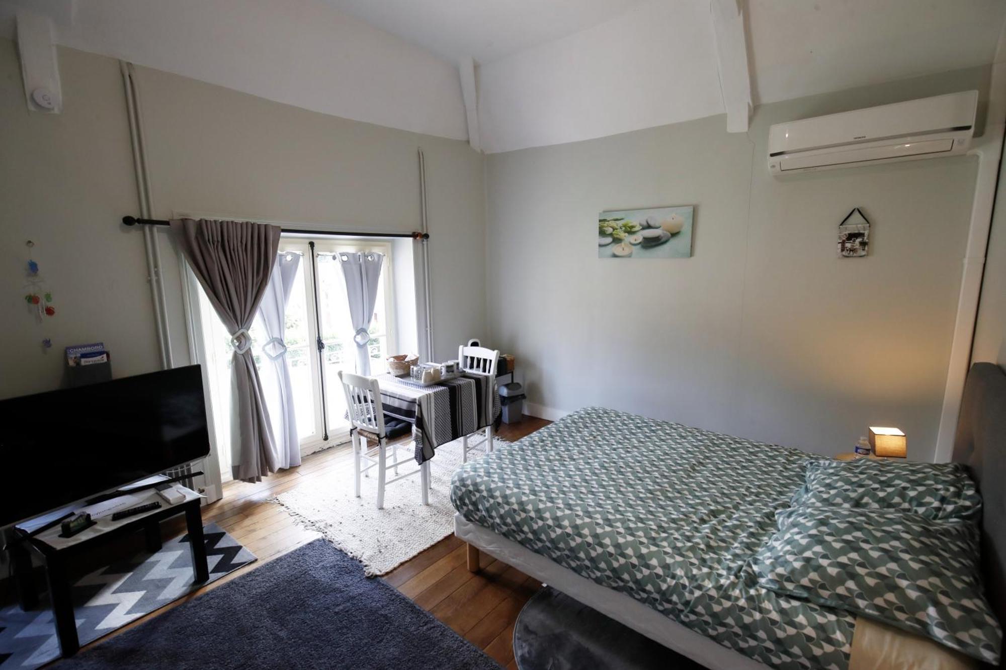 Chambres D'Hotes Chez Sylvie Donnemain-Saint-Mames Luaran gambar