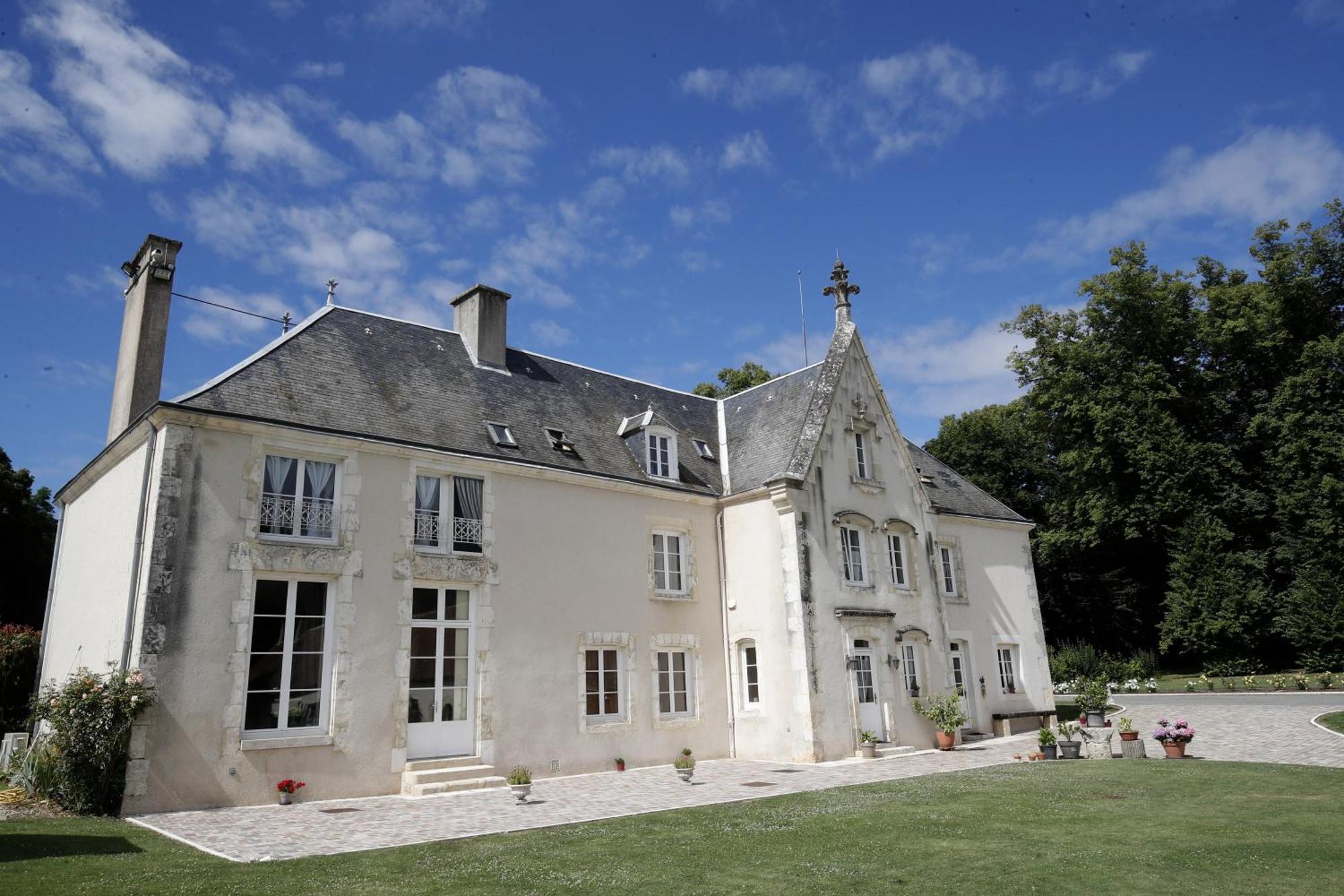 Chambres D'Hotes Chez Sylvie Donnemain-Saint-Mames Luaran gambar